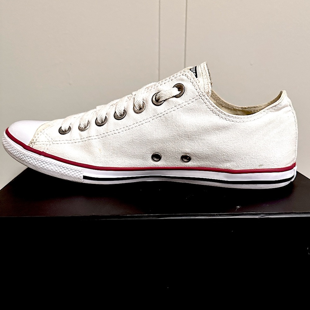 Converse All Stars- Unisex Size 9